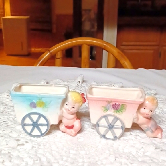 Norleans Vintage Japan Vintage 40s 50s 4W / 3 T Planters 2 For this Price - Picture 1 of 11